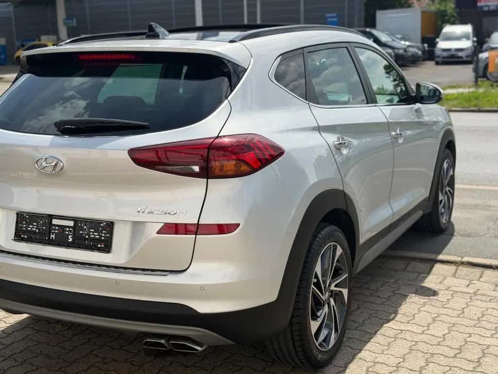 Hyundai TUCSON Premium 2WD KEYLESS/NAVI/PAN0/360 KAMERA 06/2019-photo-6