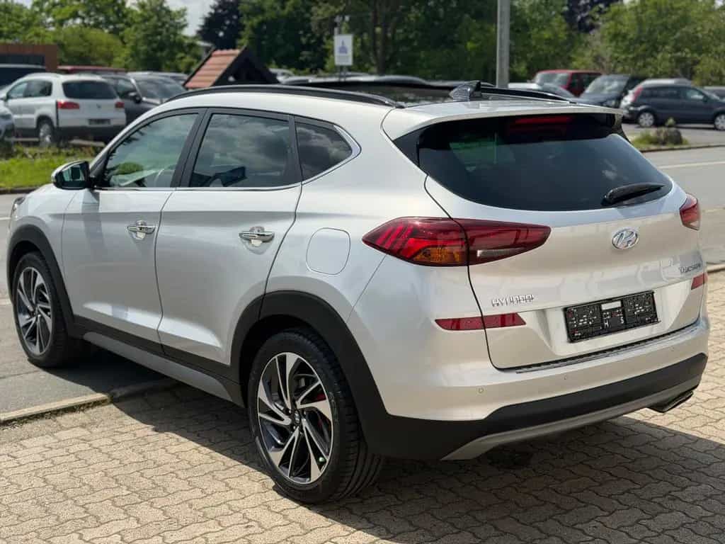 Hyundai TUCSON Premium 2WD KEYLESS/NAVI/PAN0/360 KAMERA 06/2019-photo-8