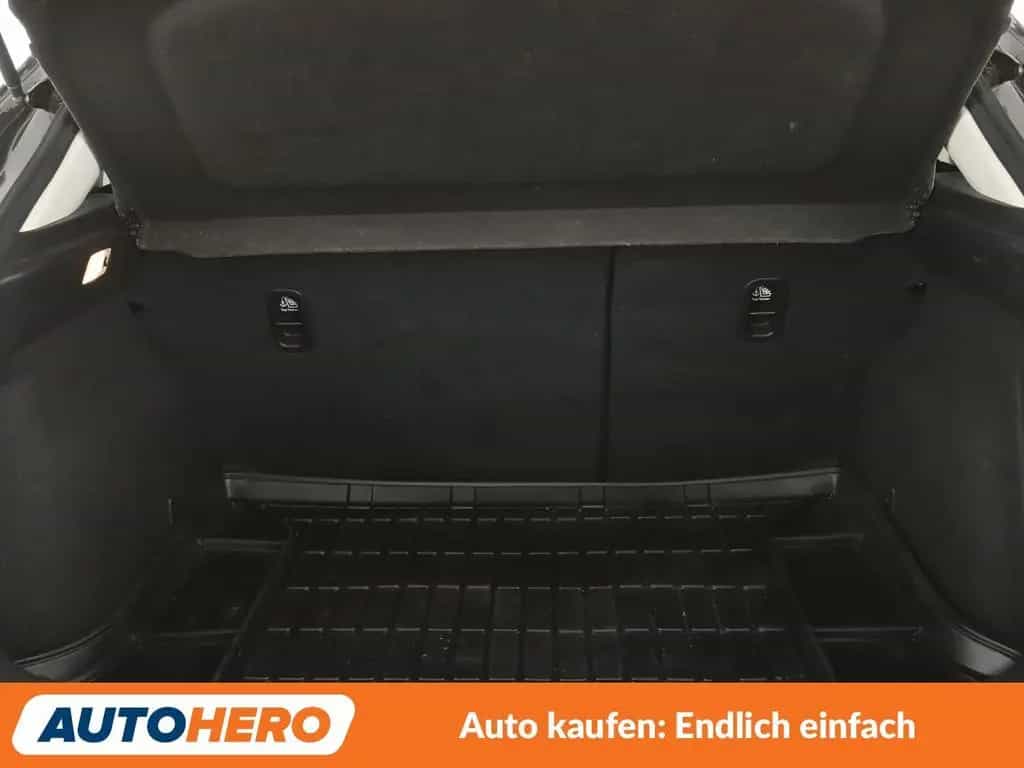 Mazda 3 2.0 Sports-Line Aut*NAVI*LED*CAM*TEMPO*SHZ*LHZ 11/2018-photo-17