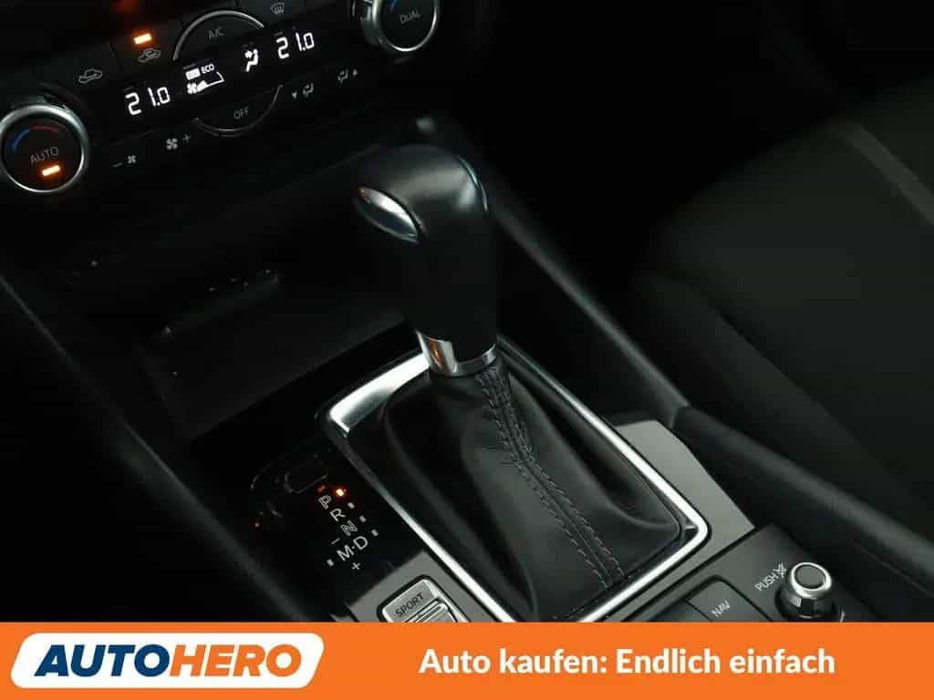 Mazda 3 2.0 Sports-Line Aut*NAVI*LED*CAM*TEMPO*SHZ*LHZ 11/2018-photo-23