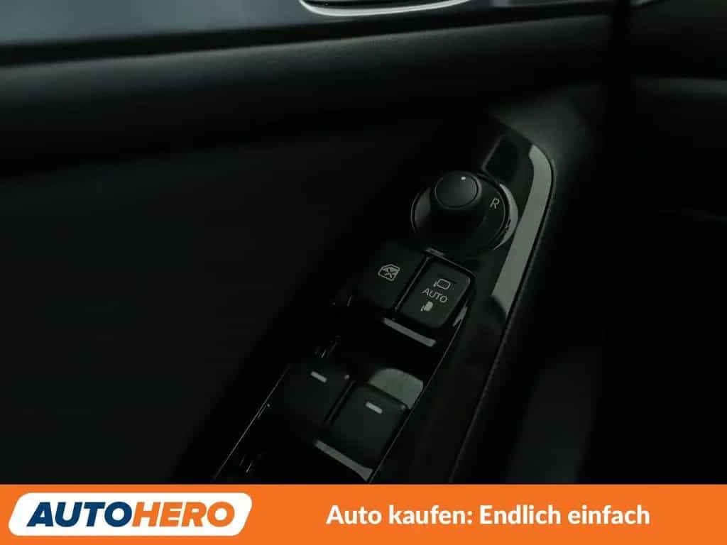 Mazda 3 2.0 Sports-Line Aut*NAVI*LED*CAM*TEMPO*SHZ*LHZ 11/2018-photo-27