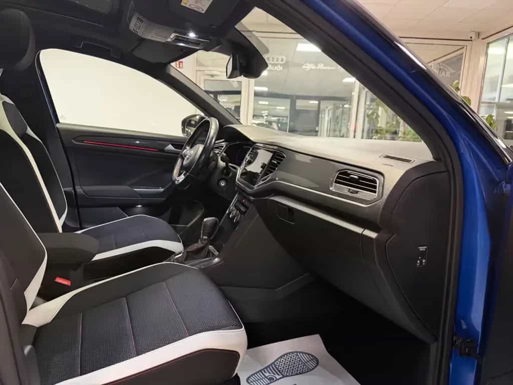 Volkswagen T-Roc 2.0 Sport 4M 1.Hand ACC PANO LED CAM DSG 04/2019-photo-15