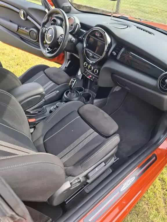 MINI Cooper John Cooper Works 10/2018-photo-10