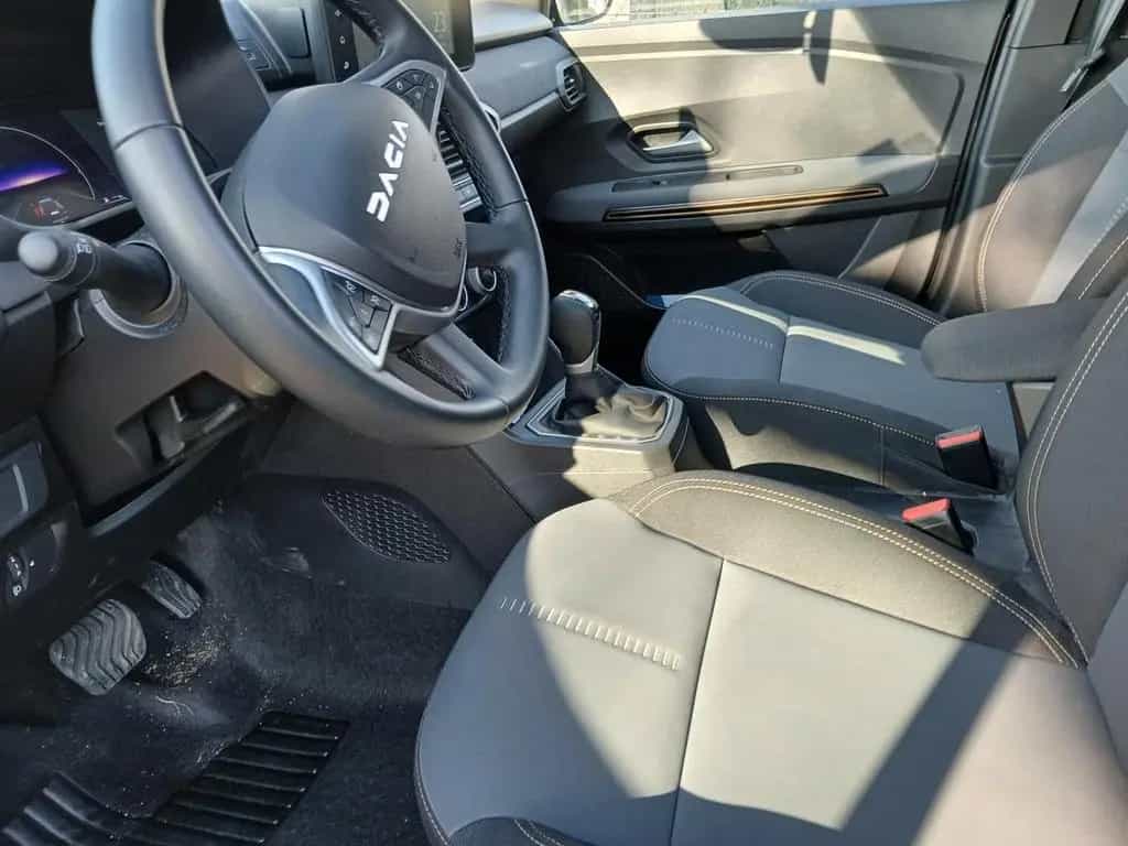 Dacia Jogger TCe 110 Extreme+ 5-Sitzer Extreme+ 11/2023-photo-1
