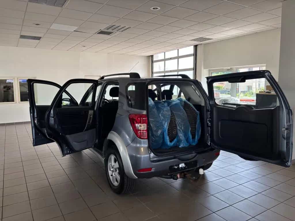 Daihatsu Terios 4WD Top S TÜV NEU 11/2006-photo-11
