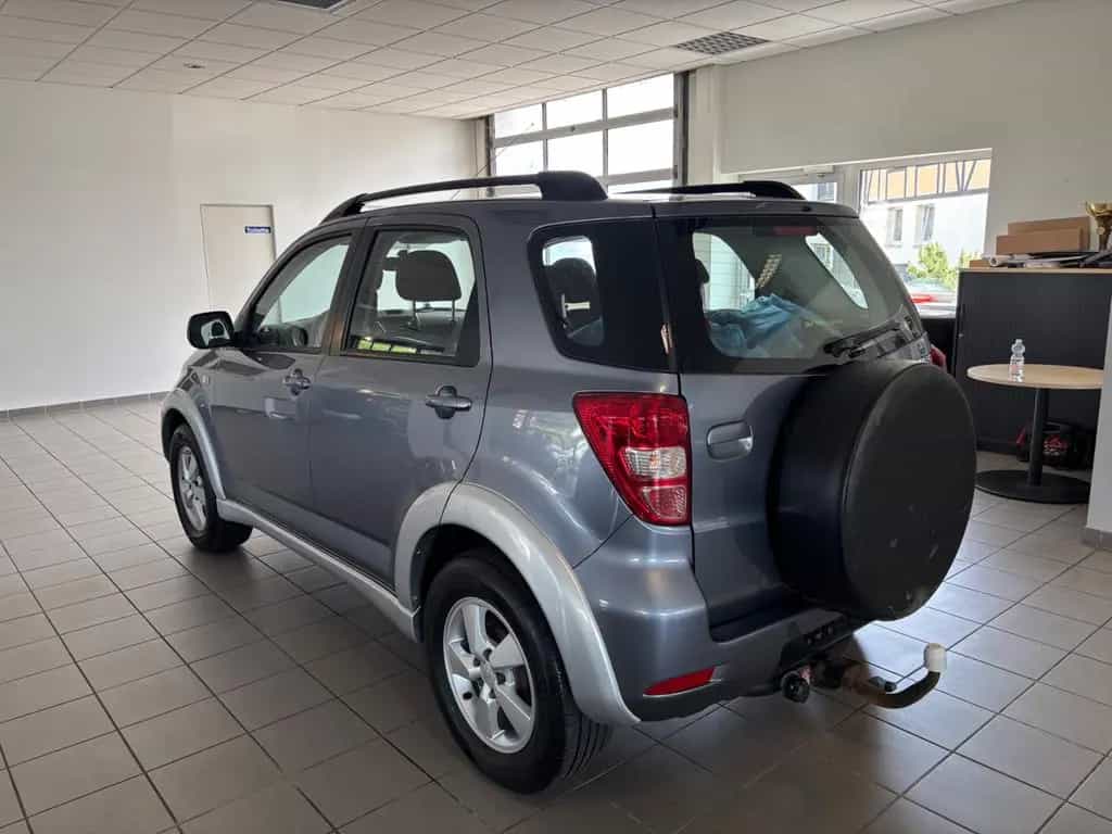 Daihatsu Terios 4WD Top S TÜV NEU 11/2006-photo-7