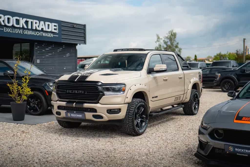 Dodge RAM 5.7 V8 HEMI 4x4 ARMY STYLE Offroad *Pano*LED 07/2021-photo-0