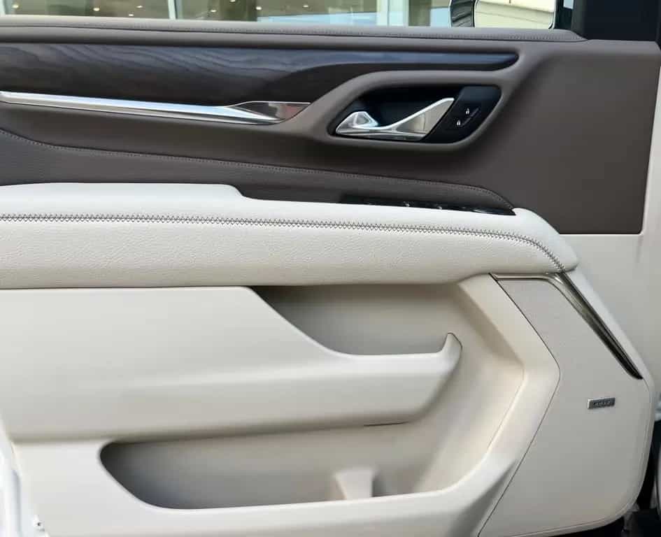 GMC Yukon Denali Lang 6.2L V8 TV BOSE PANO LUFT 360° 7Sitz 01/2022-photo-8