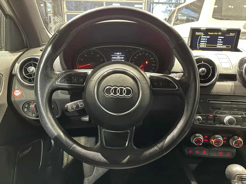 Audi A1 1.4 TFSI SPORTBACK SPORT S-LINE BOSE KEYLESS 02/2017-photo-11
