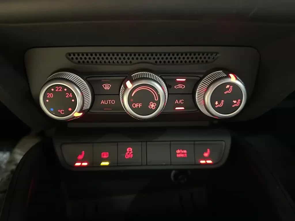 Audi A1 1.4 TFSI SPORTBACK SPORT S-LINE BOSE KEYLESS 02/2017-photo-13