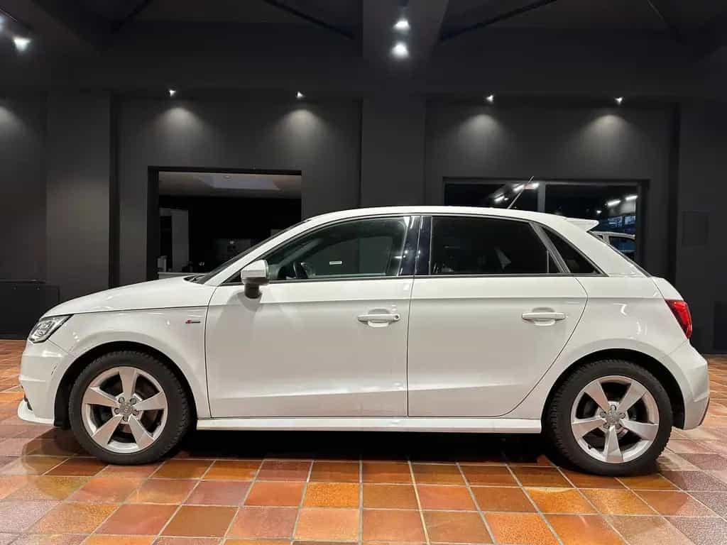 Audi A1 1.4 TFSI SPORTBACK SPORT S-LINE BOSE KEYLESS 02/2017-photo-2