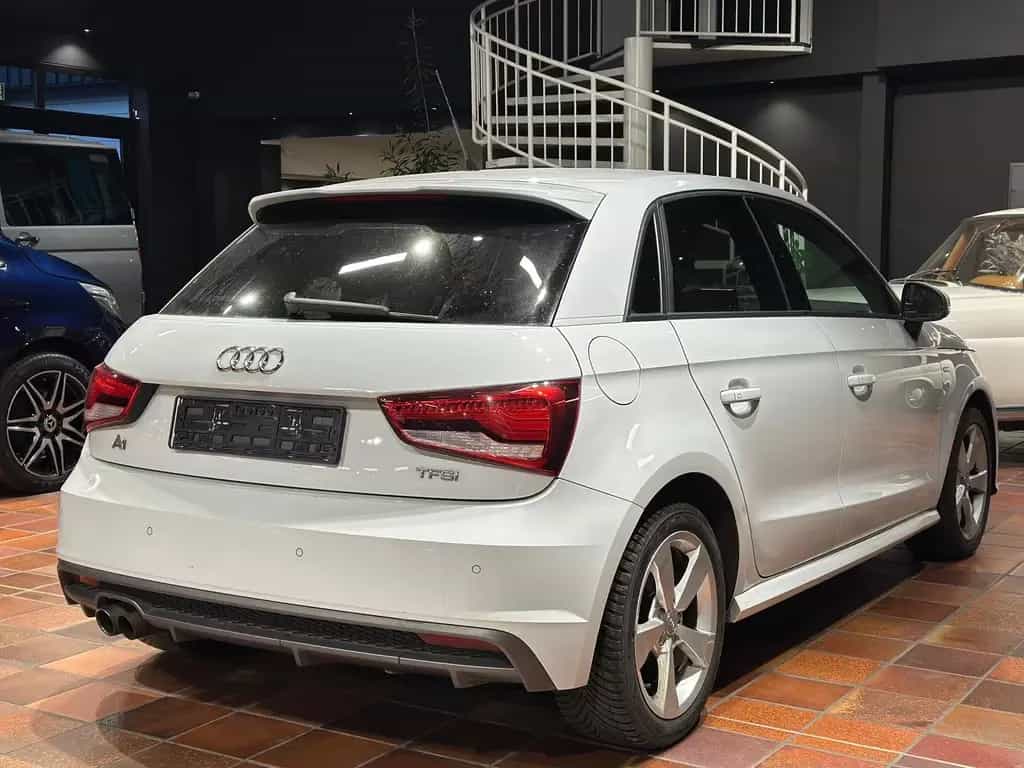 Audi A1 1.4 TFSI SPORTBACK SPORT S-LINE BOSE KEYLESS 02/2017-photo-5