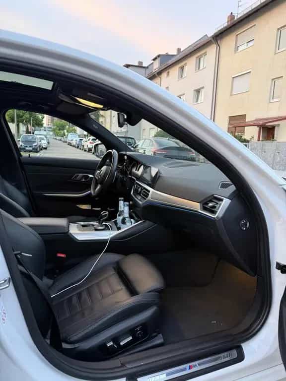 BMW 320 d xDrive M Sport Automatik M Sport 06/2019-photo-4