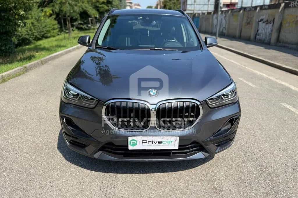 BMW X1 sDrive18d Advantage 09/2021-photo-1
