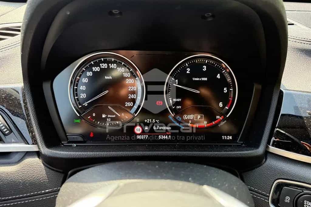 BMW X1 sDrive18d Advantage 09/2021-photo-11