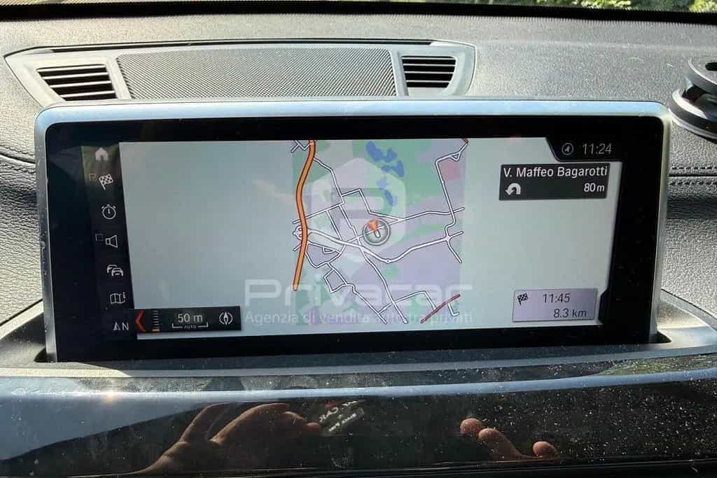 BMW X1 sDrive18d Advantage 09/2021-photo-12
