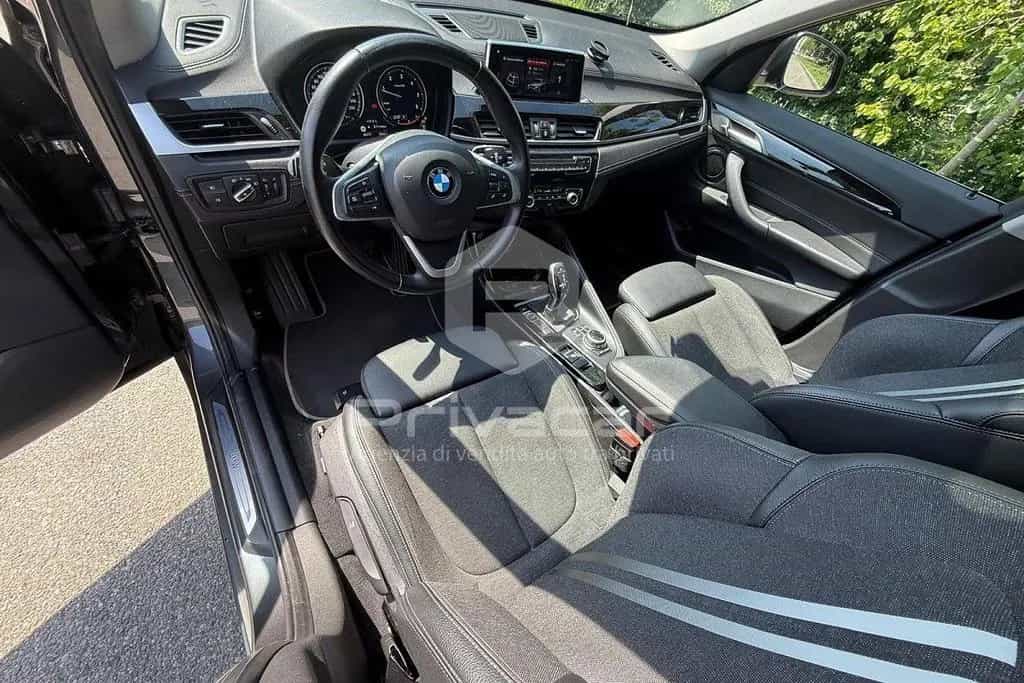 BMW X1 sDrive18d Advantage 09/2021-photo-8