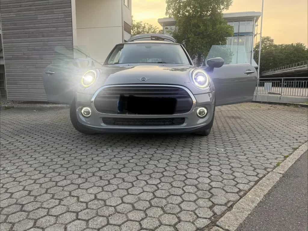 MINI ONE 03/2020-photo-0