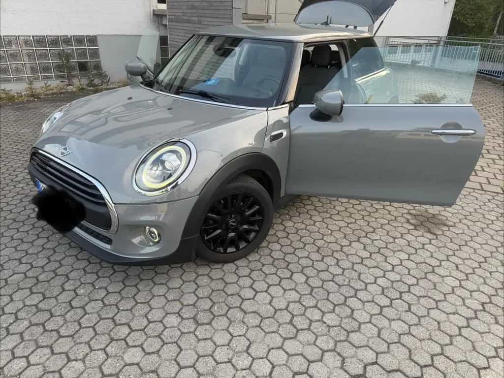 MINI ONE 03/2020-photo-1