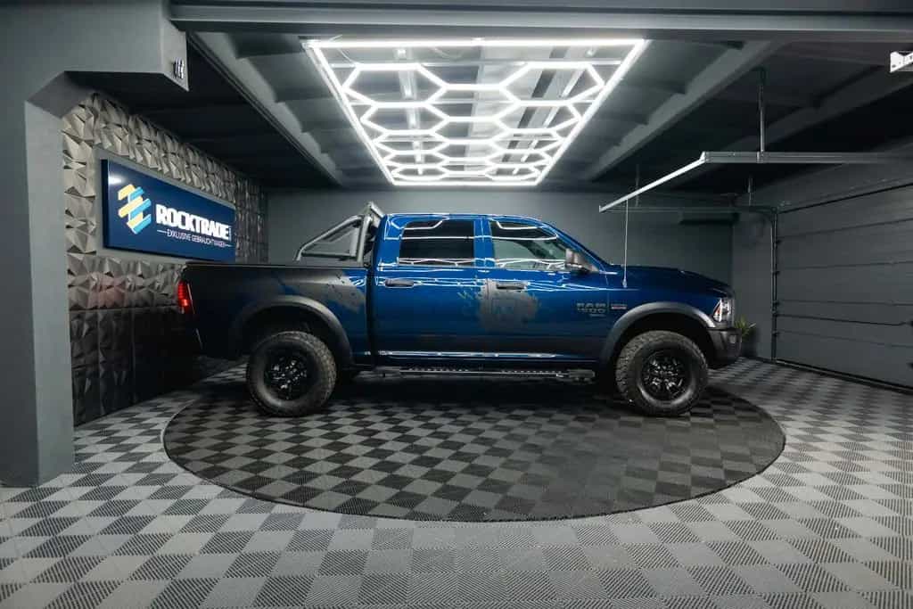 Dodge RAM 5.7 V8 HEMI 4x4 OFFROAD Night-Paket WARLOCK 05/2023-photo-17