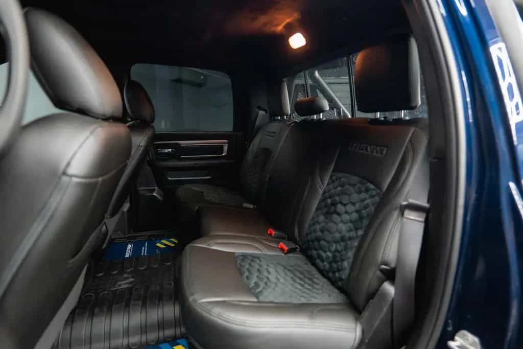 Dodge RAM 5.7 V8 HEMI 4x4 OFFROAD Night-Paket WARLOCK 05/2023-photo-41