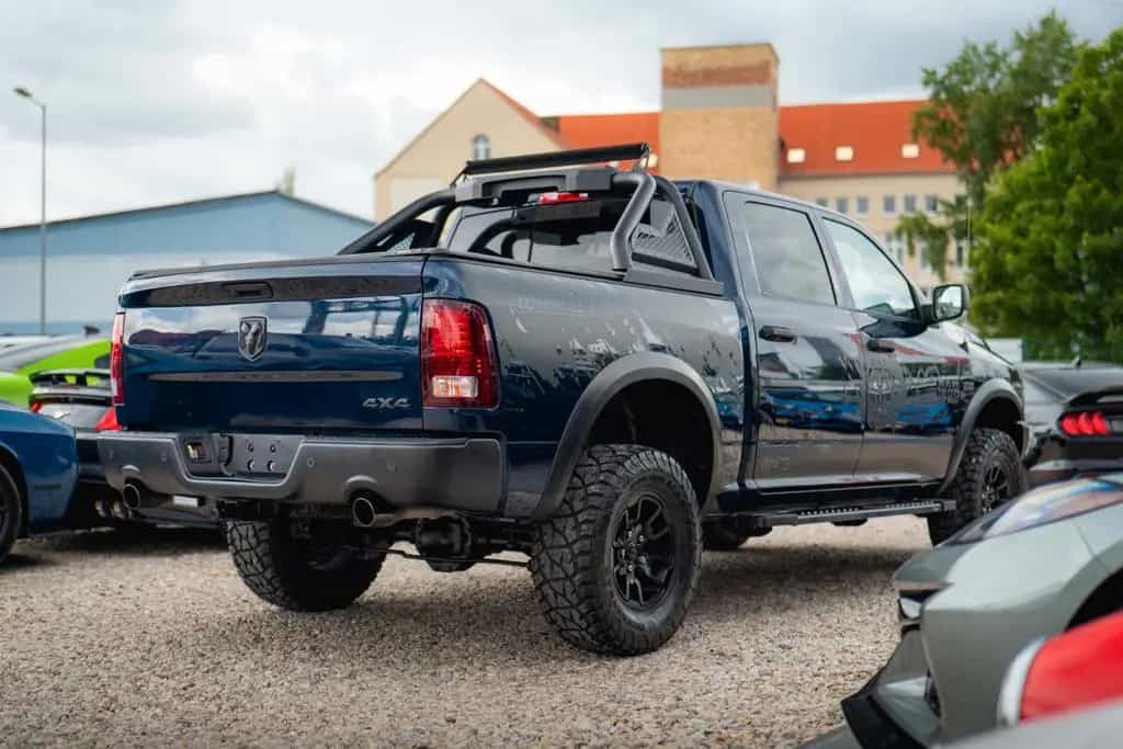 Dodge RAM 5.7 V8 HEMI 4x4 OFFROAD Night-Paket WARLOCK 05/2023-photo-6