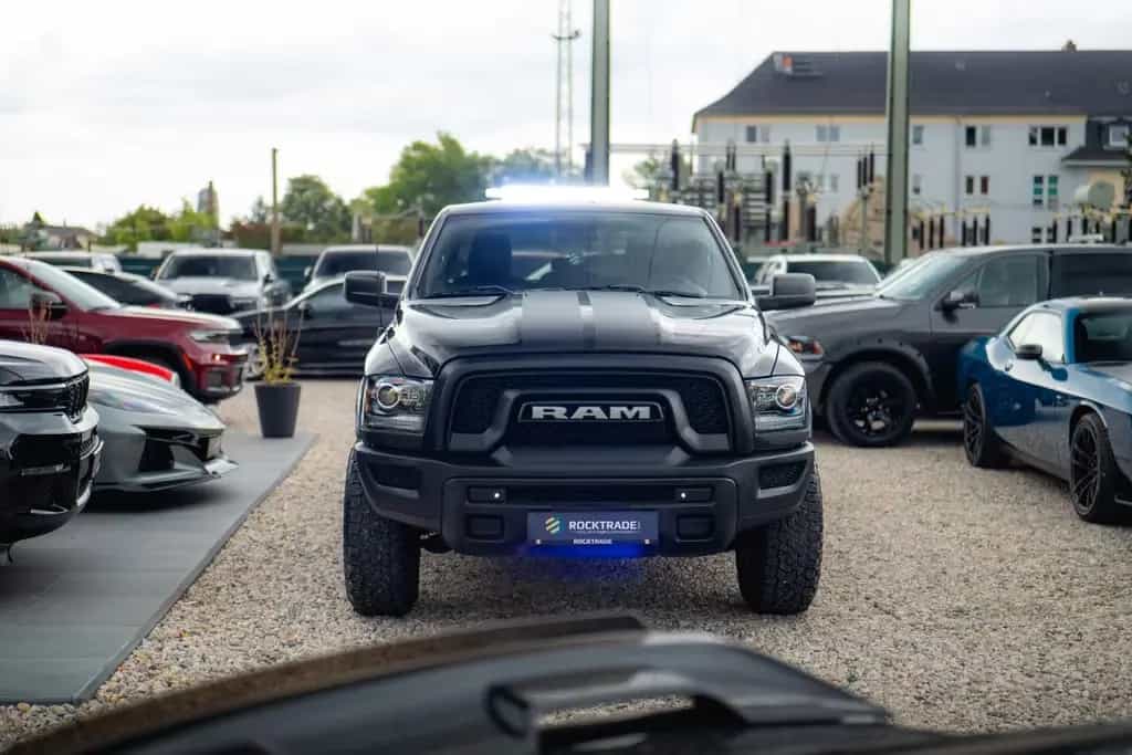Dodge RAM 5.7 V8 HEMI 4x4 OFFROAD LONG Unfallfrei 19% 05/2022-photo-1