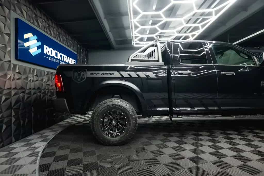 Dodge RAM 5.7 V8 HEMI 4x4 OFFROAD LONG Unfallfrei 19% 05/2022-photo-16