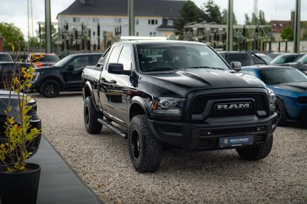 Dodge RAM 5.7 V8 HEMI 4x4 OFFROAD LONG Unfallfrei 19% 05/2022-photo-2