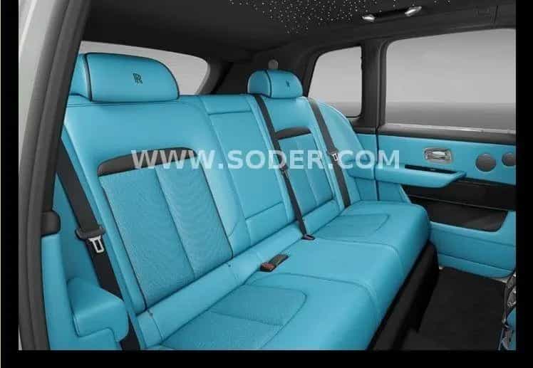 Rolls-Royce Cullinan - Silver Badge MY + Prod. 2026 null-photo-3