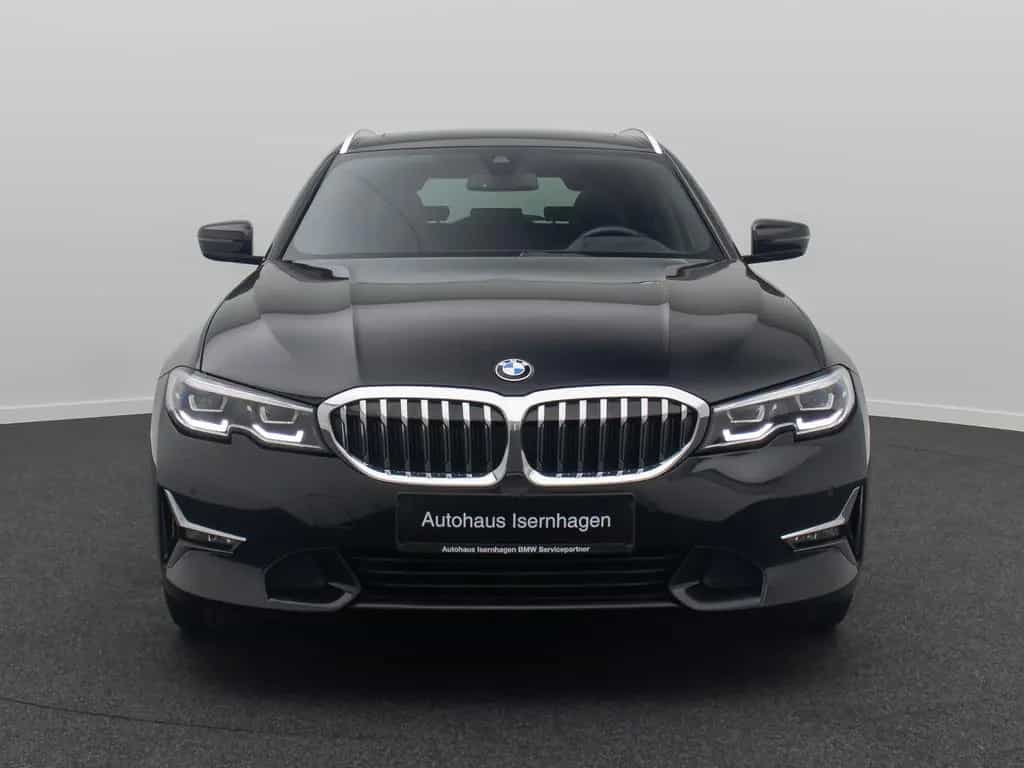 BMW 330 d xD Luxury Line HUD DAB Kamera AHK Panorama 01/2021-photo-1