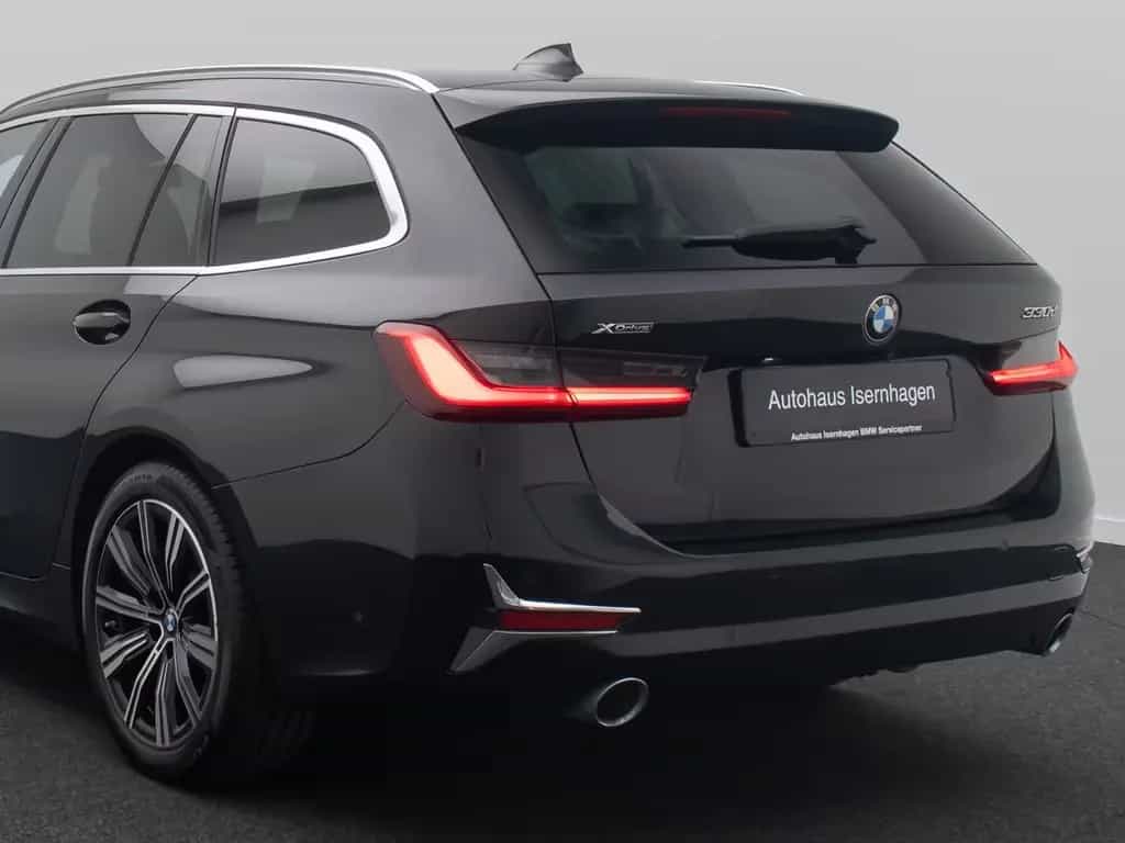 BMW 330 d xD Luxury Line HUD DAB Kamera AHK Panorama 01/2021-photo-16