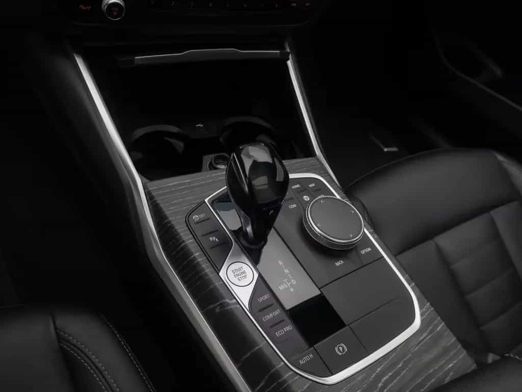 BMW 330 d xD Luxury Line HUD DAB Kamera AHK Panorama 01/2021-photo-23