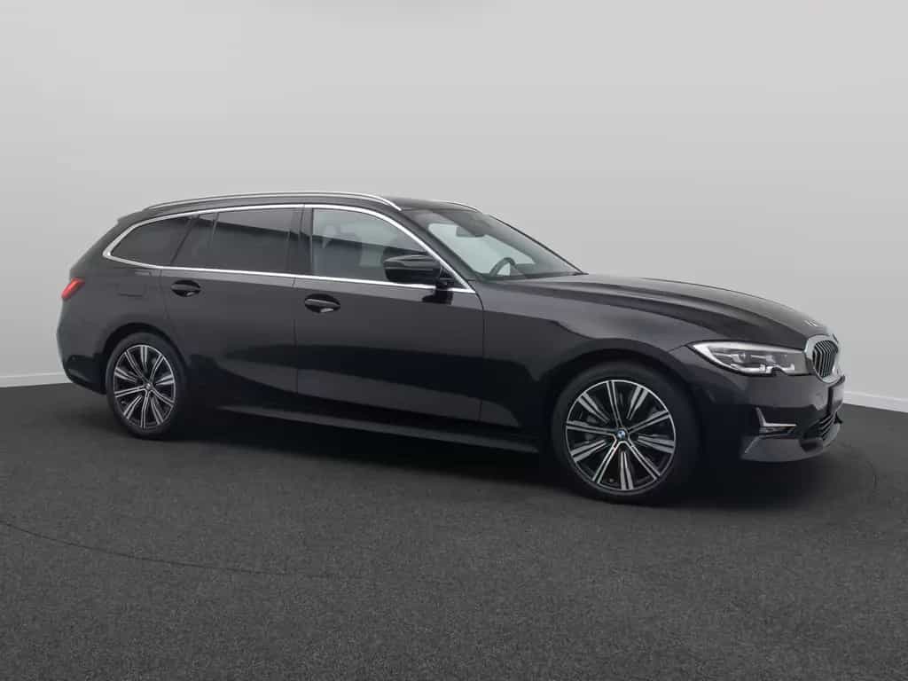 BMW 330 d xD Luxury Line HUD DAB Kamera AHK Panorama 01/2021-photo-3