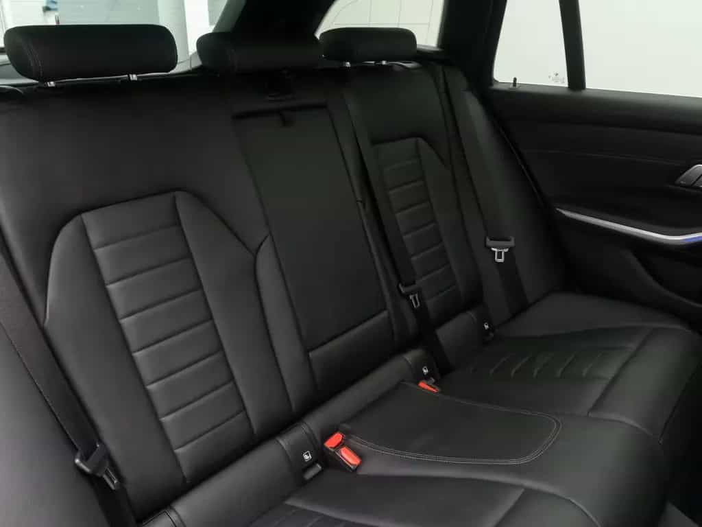 BMW 330 d xD Luxury Line HUD DAB Kamera AHK Panorama 01/2021-photo-30