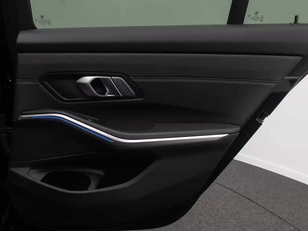 BMW 330 d xD Luxury Line HUD DAB Kamera AHK Panorama 01/2021-photo-34