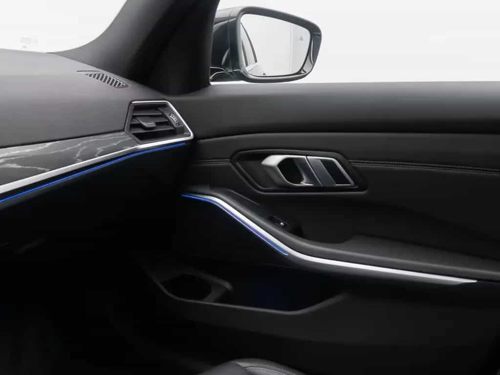 BMW 330 d xD Luxury Line HUD DAB Kamera AHK Panorama 01/2021-photo-35