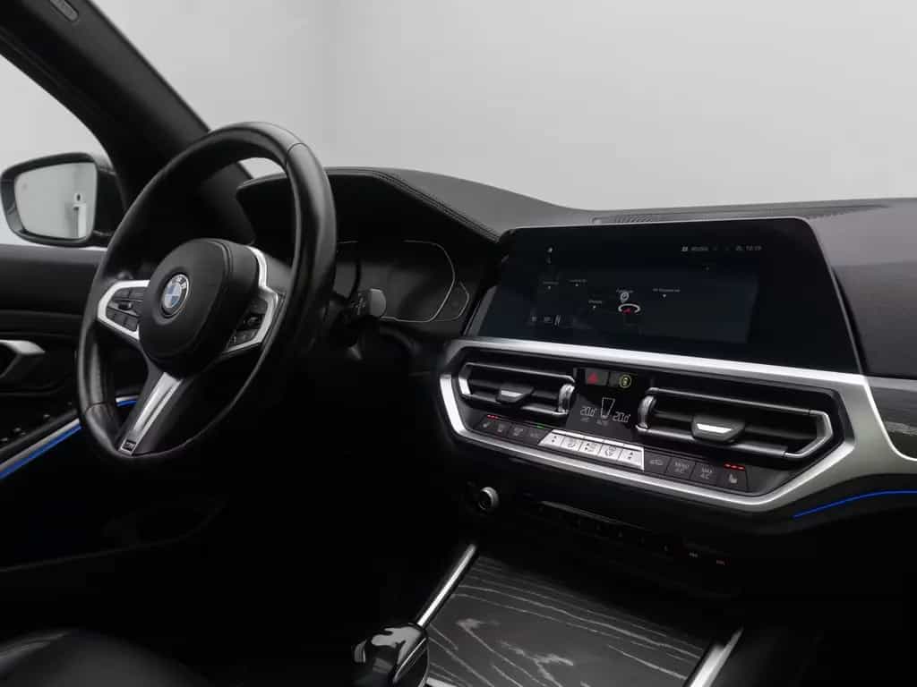 BMW 330 d xD Luxury Line HUD DAB Kamera AHK Panorama 01/2021-photo-39