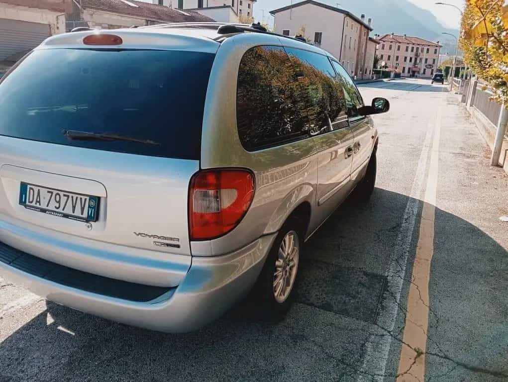 Chrysler Voyager 2.8 CRD cat LX Leather Auto 08/2006-photo-5