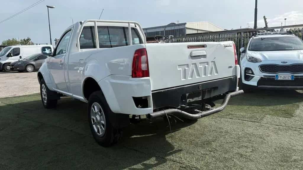 Tata Xenon 2.2 L DICORO5 2179 cc 140cv 103kw 07/2010-photo-3