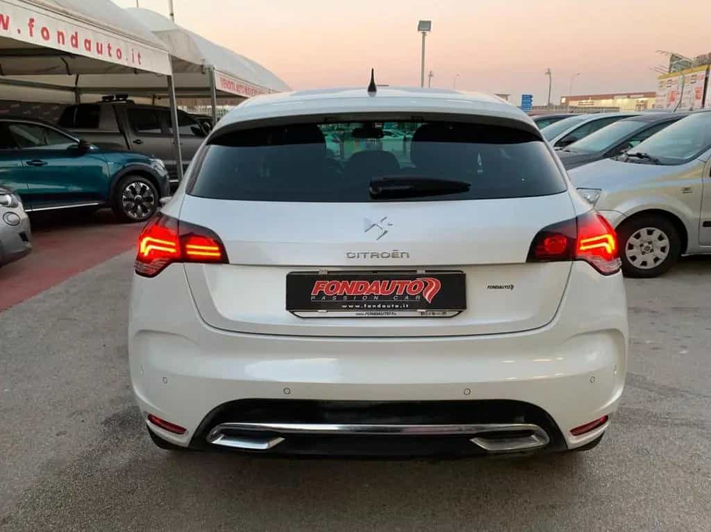 DS Automobiles DS4 Ds DS4 4 1.6 e-HDi 110 airdream Chic 06/2012-photo-3