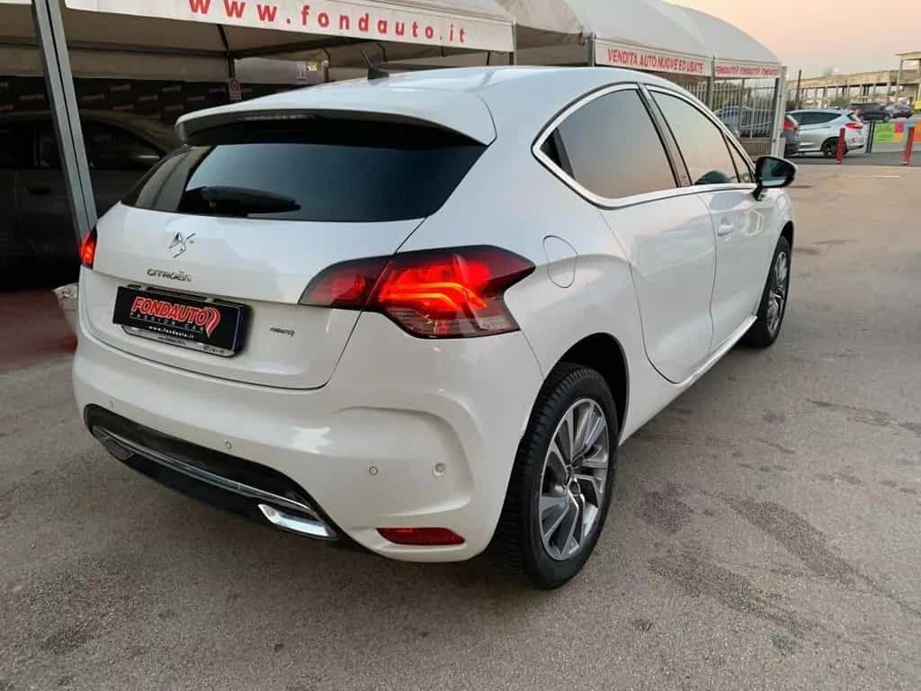DS Automobiles DS4 Ds DS4 4 1.6 e-HDi 110 airdream Chic 06/2012-photo-4