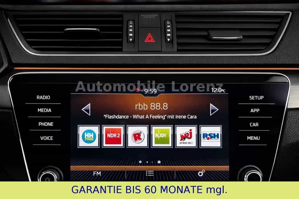 Skoda Superb Combi Style KLIMAAUTOMATIK XENON SHZ 11/2017-photo-19
