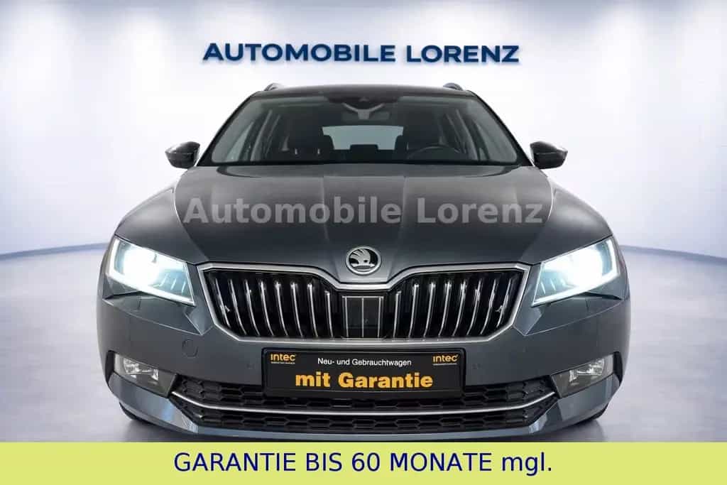 Skoda Superb Combi Style KLIMAAUTOMATIK XENON SHZ 11/2017-photo-2