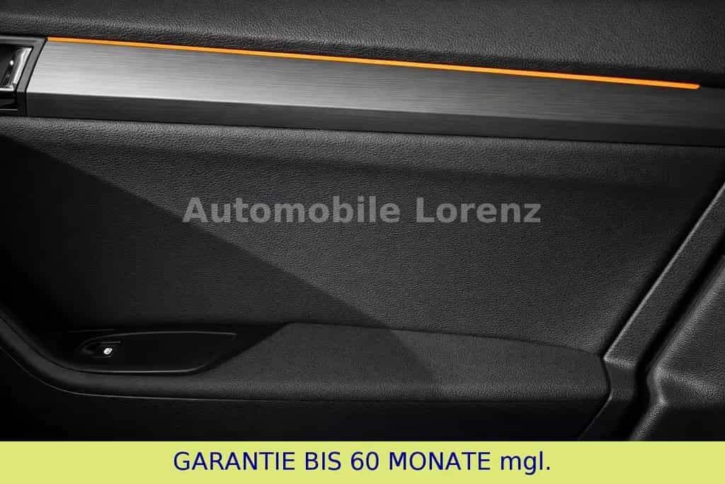 Skoda Superb Combi Style KLIMAAUTOMATIK XENON SHZ 11/2017-photo-31