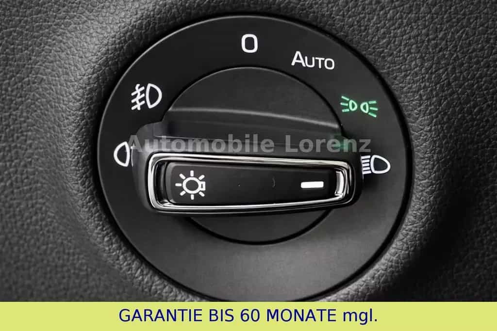 Skoda Superb Combi Style KLIMAAUTOMATIK XENON SHZ 11/2017-photo-35