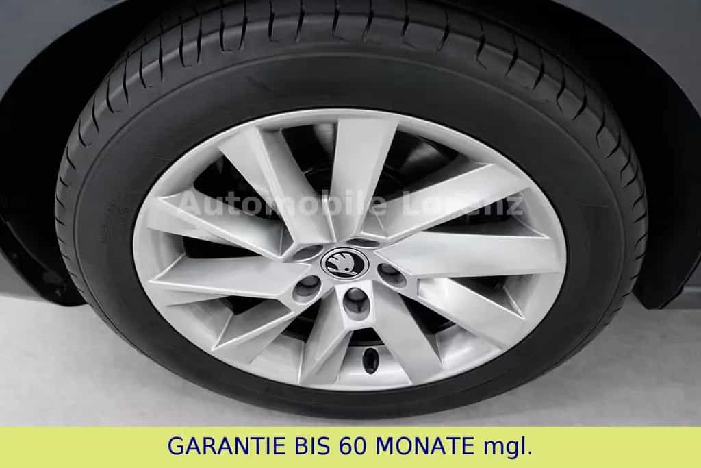 Skoda Superb Combi Style KLIMAAUTOMATIK XENON SHZ 11/2017-photo-41