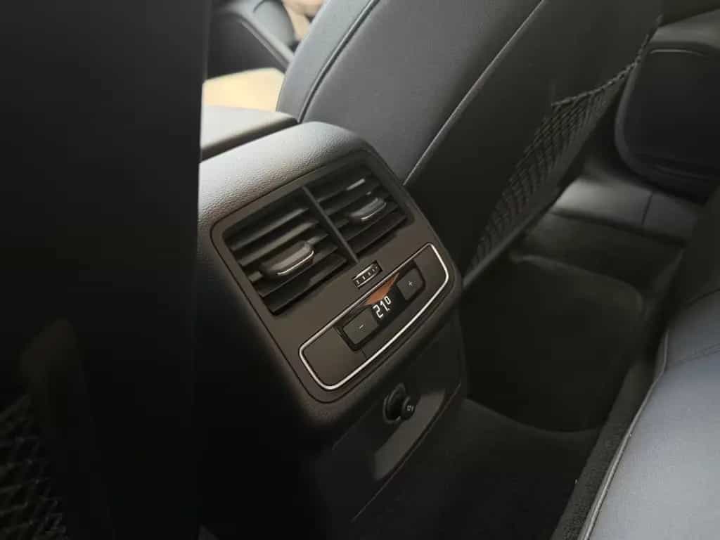 Audi A4 Lim. 35 TFSI LIFT Full LED Leder AHK 11/2019-photo-27