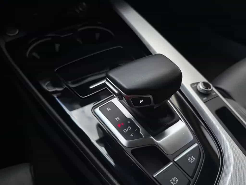 Audi A4 Lim. 35 TFSI LIFT Full LED Leder AHK 11/2019-photo-28