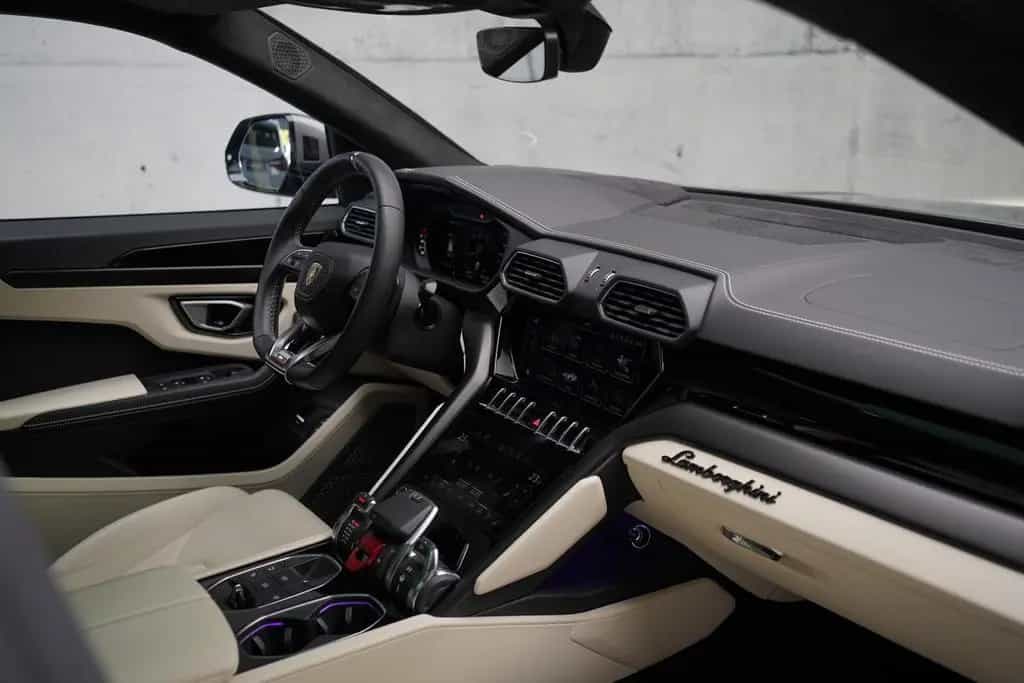 Lamborghini Urus S | B&O | AHK | Night | HuD | Pano | Beige 03/2023-photo-1